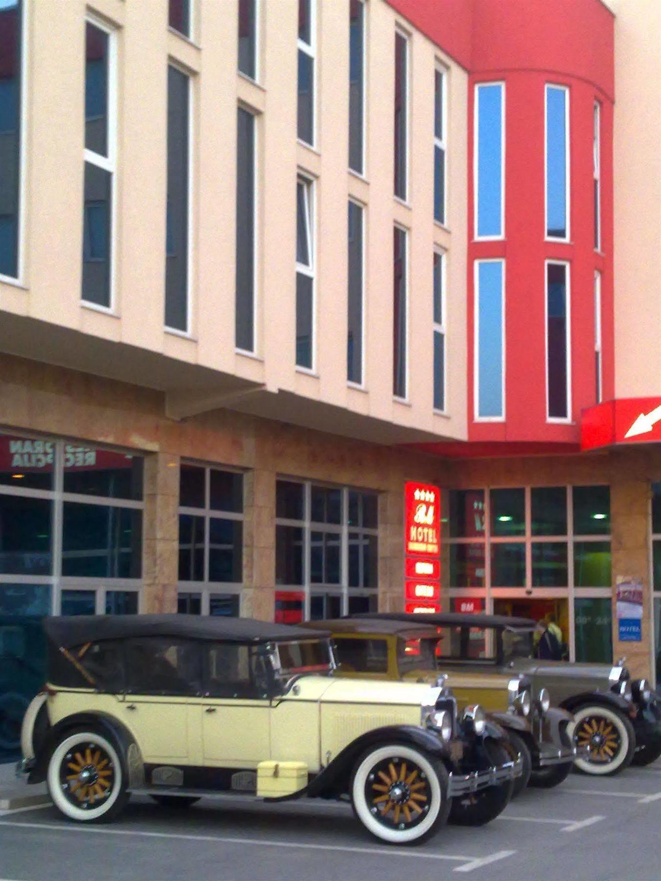 Hotel Bm International Sarajevo Exterior foto